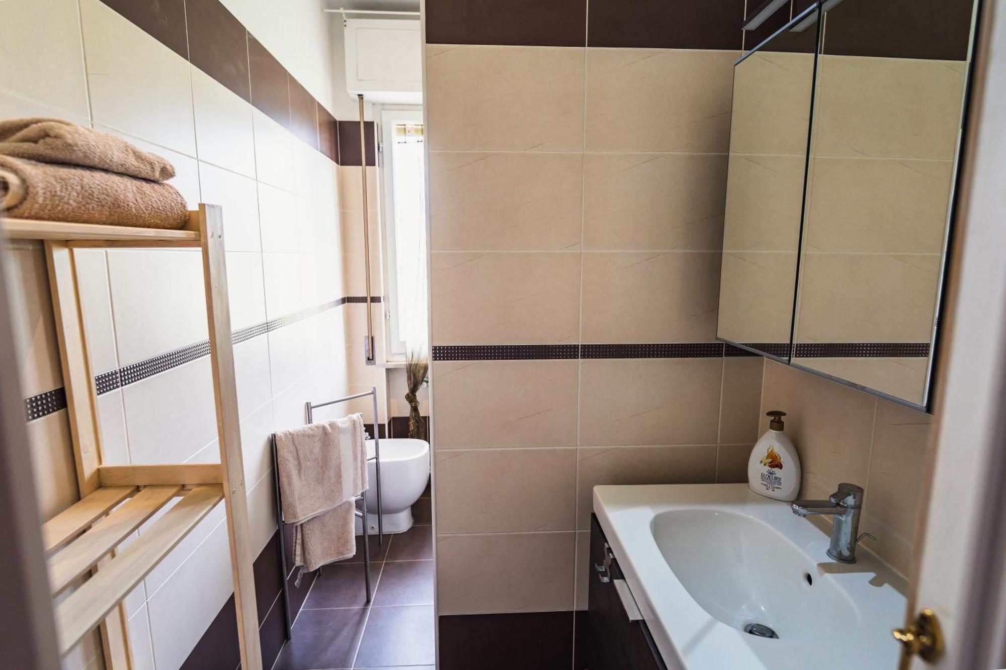 & 5 Terre Cozy Flat *
