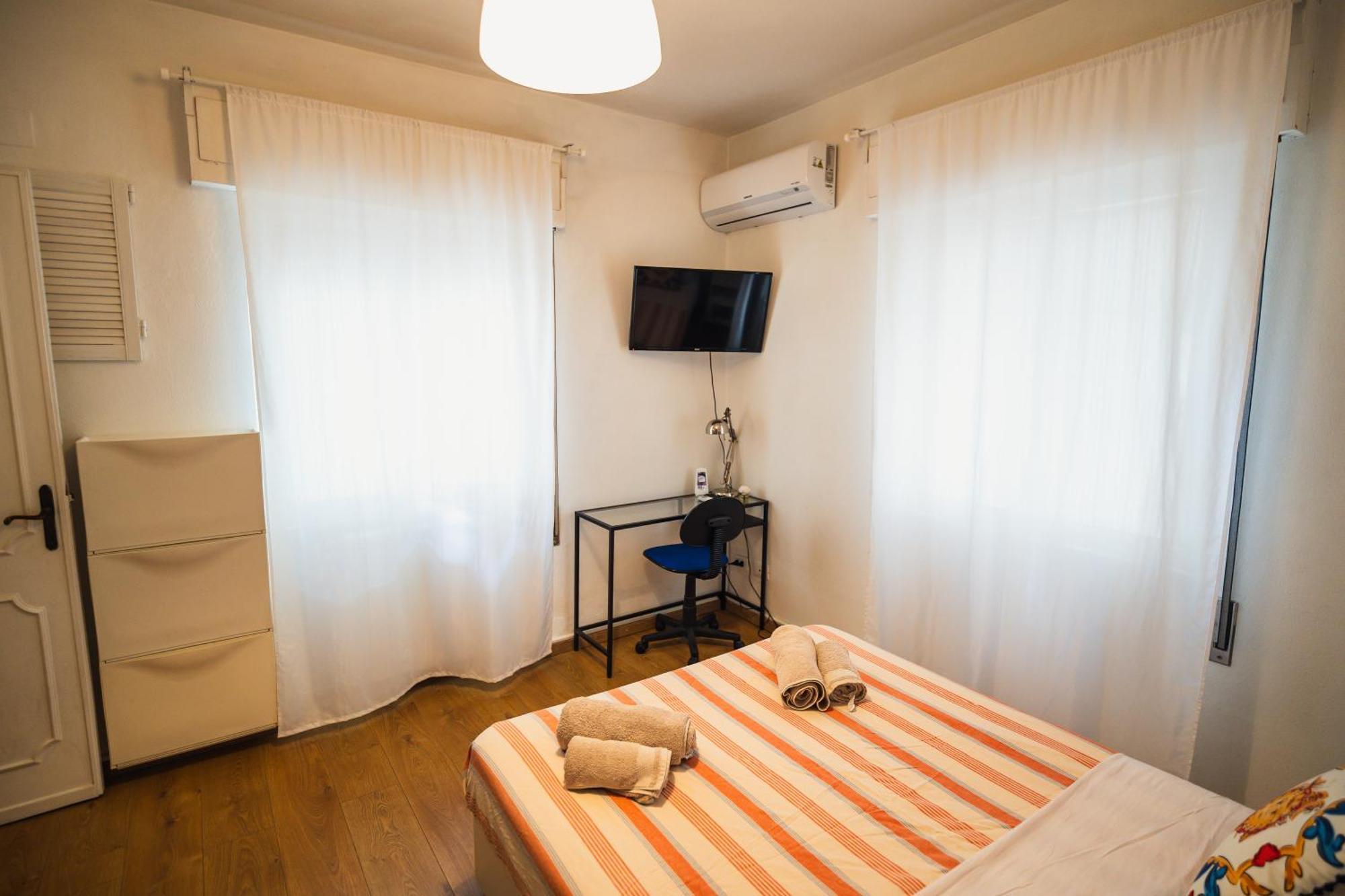 & 5 Terre Cozy Flat